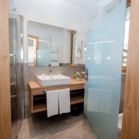 Hotel Loewe Dolomites San Candido