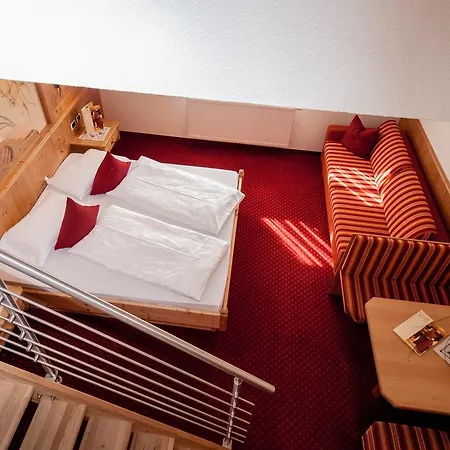 Hotel Loewe Dolomites 3*